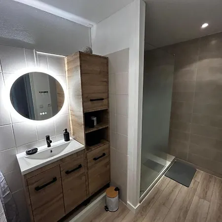 Apartment Cosy Centre Uzes, Parking Gratuit, Piscine Uzes