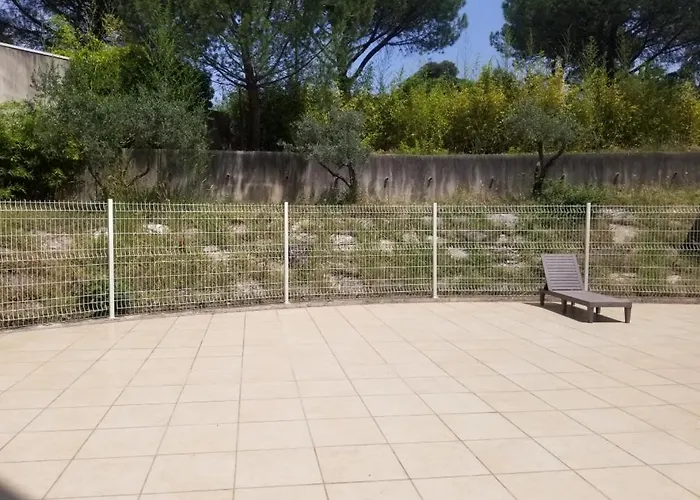 Appartement Cosy Centre Uzès, Parking Gratuit, Piscine